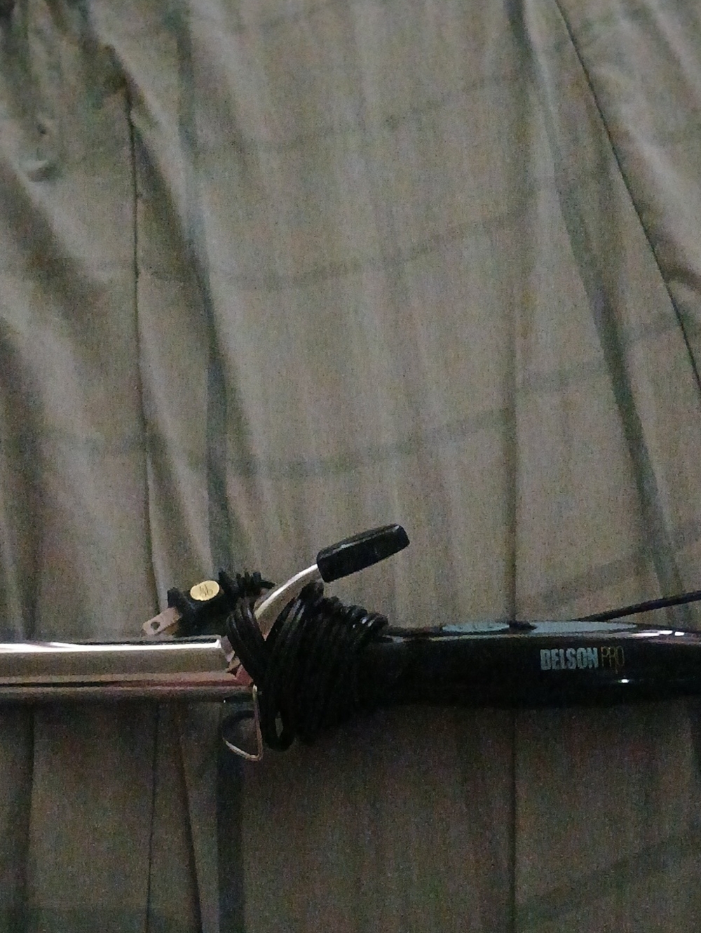 BEISON PRO Curling Iron - Black and Silver